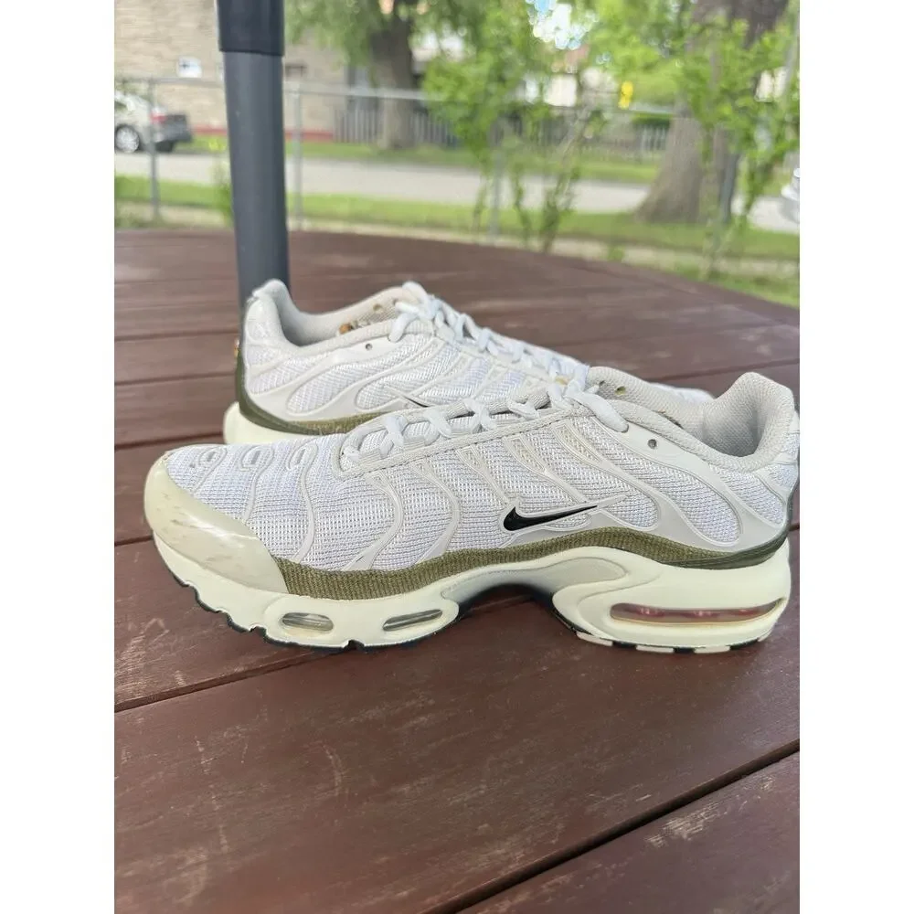 Nike Air Max Plus Shoes White Green Mesh Running Sneakers Youth Size 6Y/Women 8